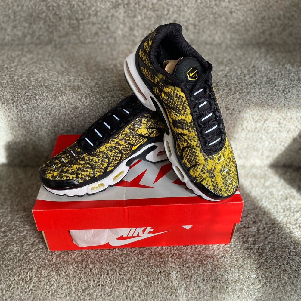 WMNS Air max plus size 6.5